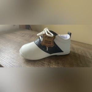 L’Amour Toddler Shoes Navy and White Size 7 Boys NIB